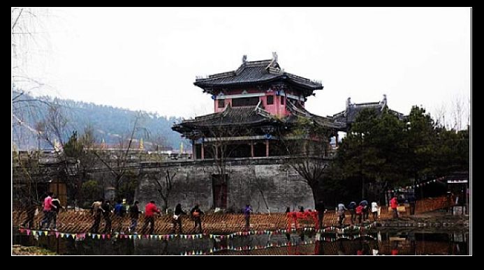 宁波到横店影视城旅游攻略_武汉到横店旅游攻略_盐城到横店 旅游攻略