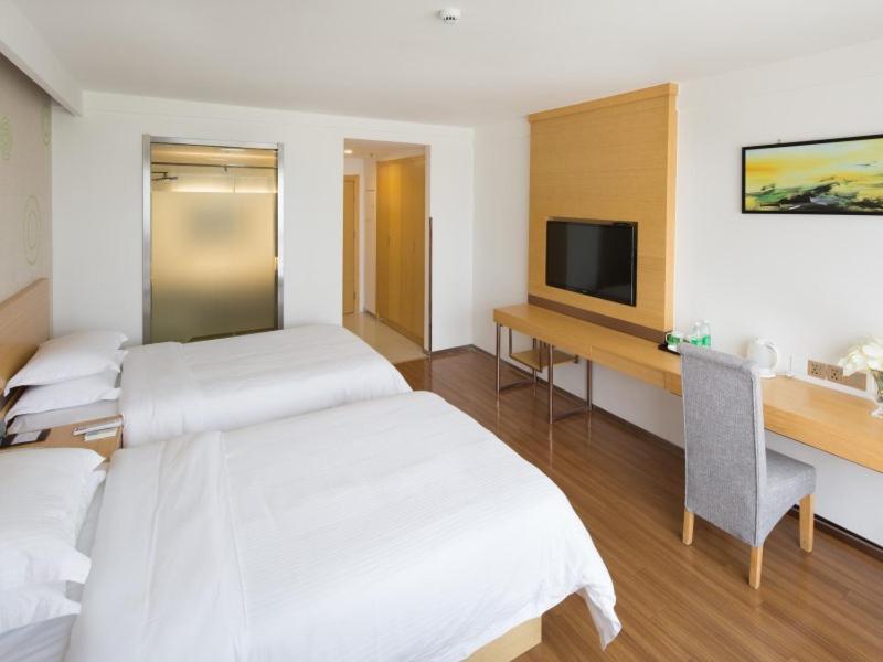 [盐城]盐城人才网通晓酒店招聘中专以上文化程度