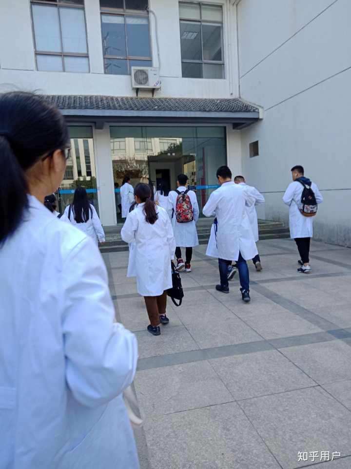 盐城卫生职业技术学院官网_盐城卫生职业学院_盐城卫生职业技术学院郝玲