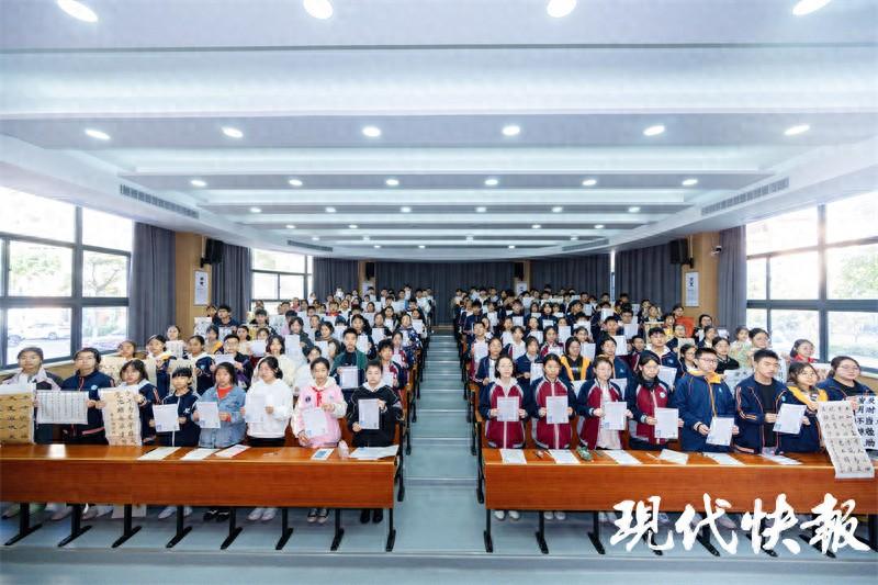 盐城市康居路初中教育集团北校区：用翰墨养性情