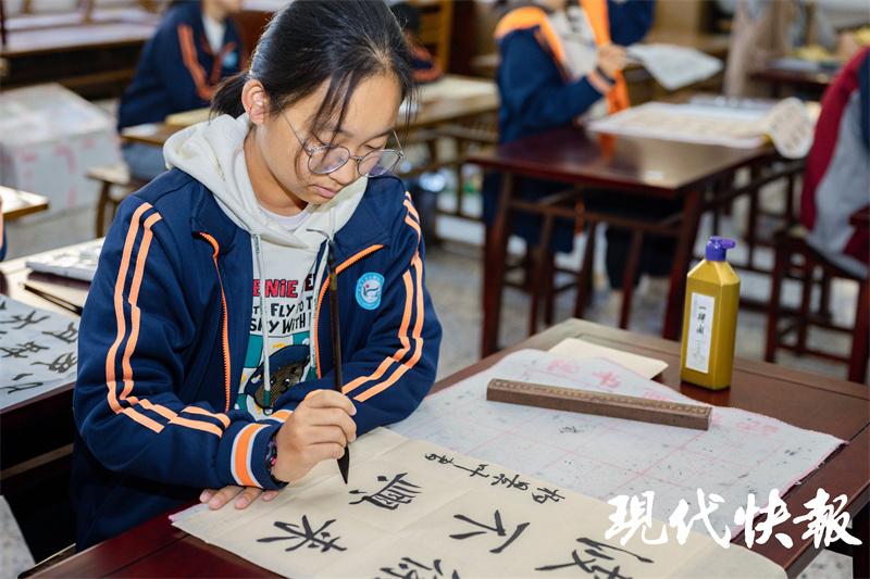 盐城康居路中学位置_盐城市康居路中学学区划分_盐城中学康居路校区