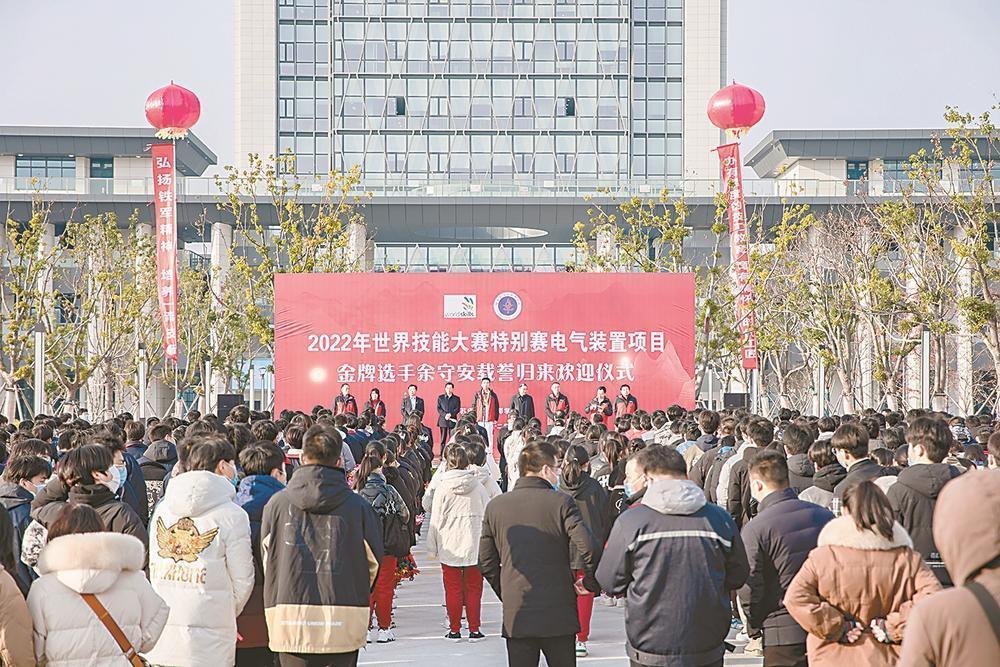 盐城普工招聘_盐城招聘普工最新招聘_盐城招聘普工长白班