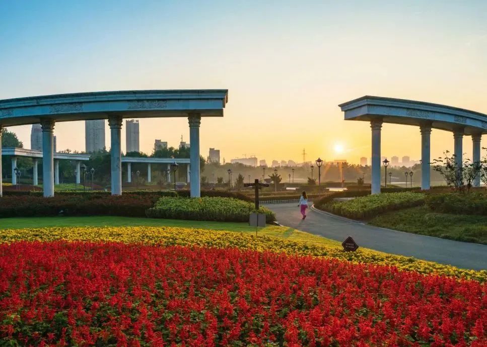 盐城旅游酒店预定_预定盐城酒店旅游多少钱_盐城酒店推荐