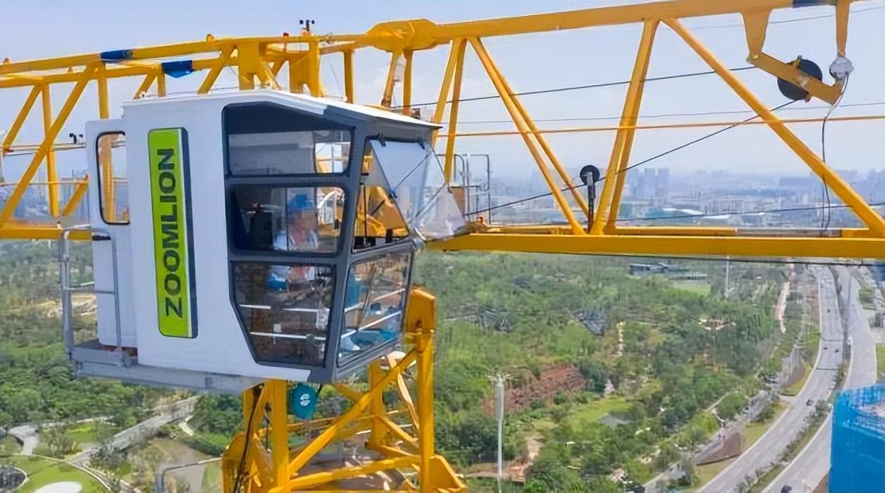 盐城工地招塔吊工_盐城哪些建筑工地招聘塔司机_盐城塔吊司机招聘